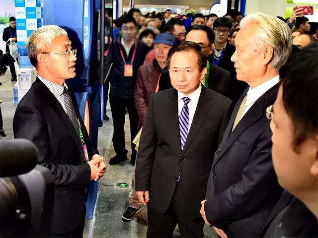 5c1cb6ae5fab6.jpg 3.jpg